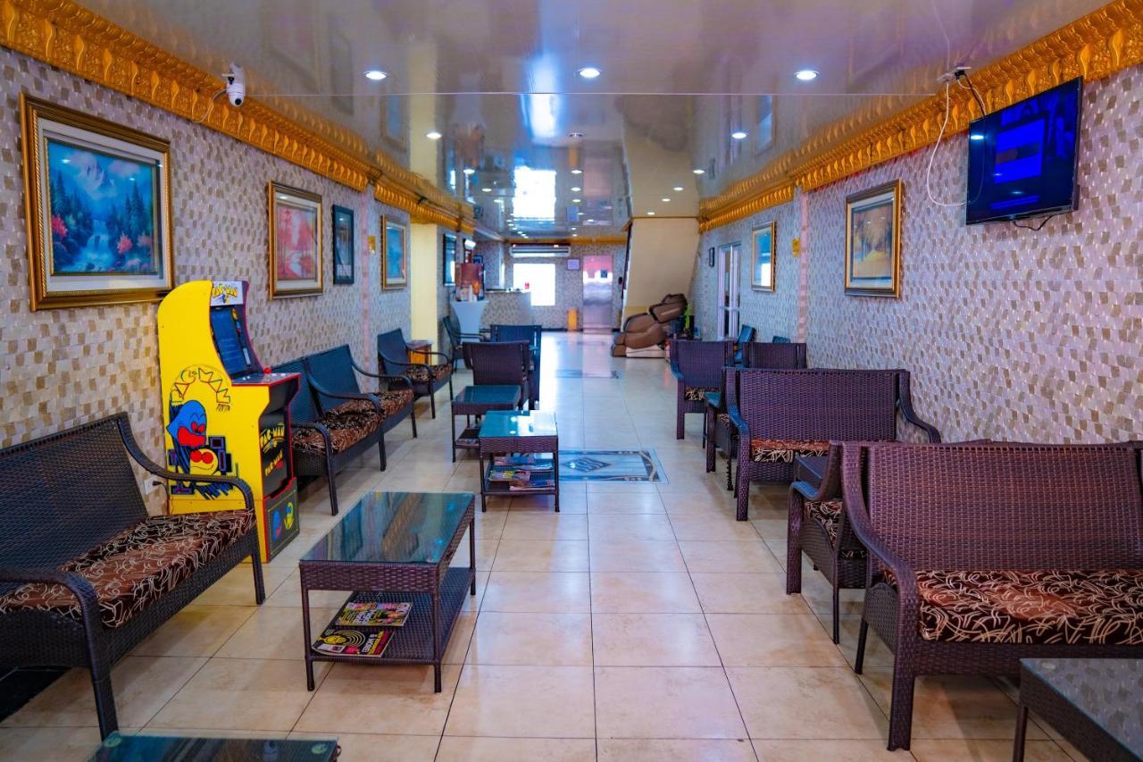 Metro Hotel Couva Luaran gambar