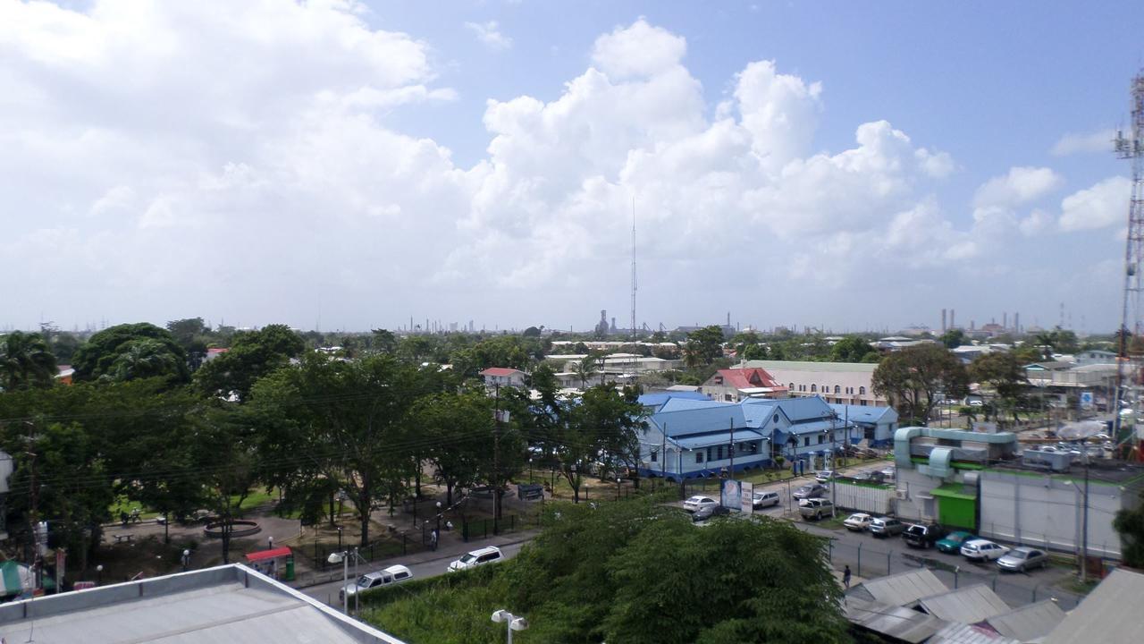 Metro Hotel Couva Luaran gambar