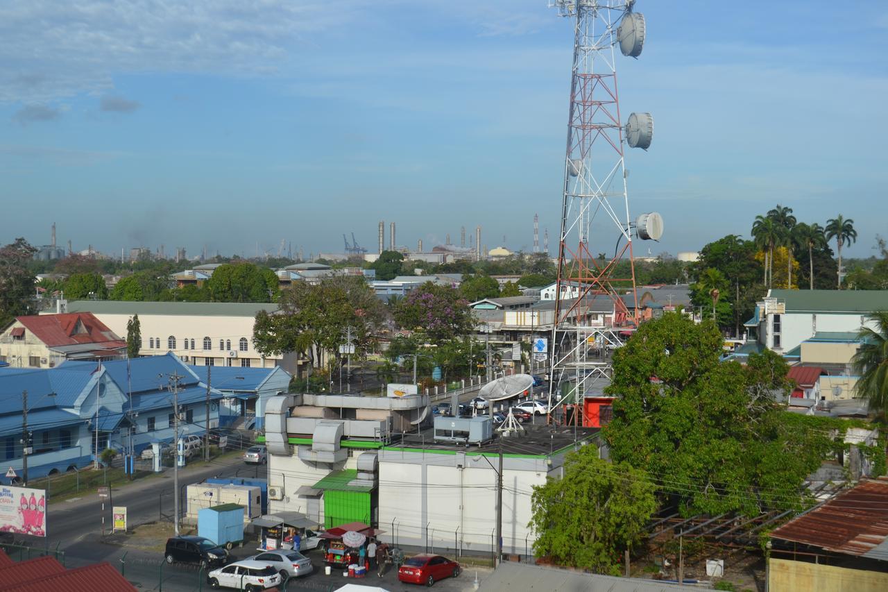 Metro Hotel Couva Luaran gambar