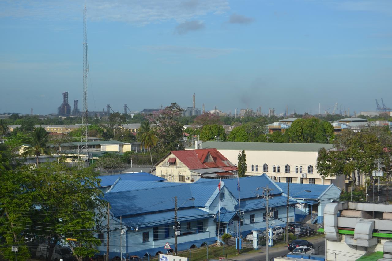 Metro Hotel Couva Luaran gambar